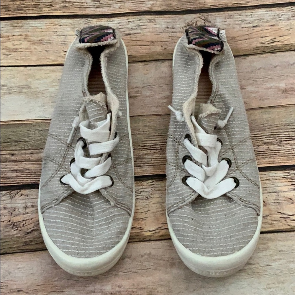 Roxy Sneakers